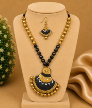 Golden Leaf (Black)